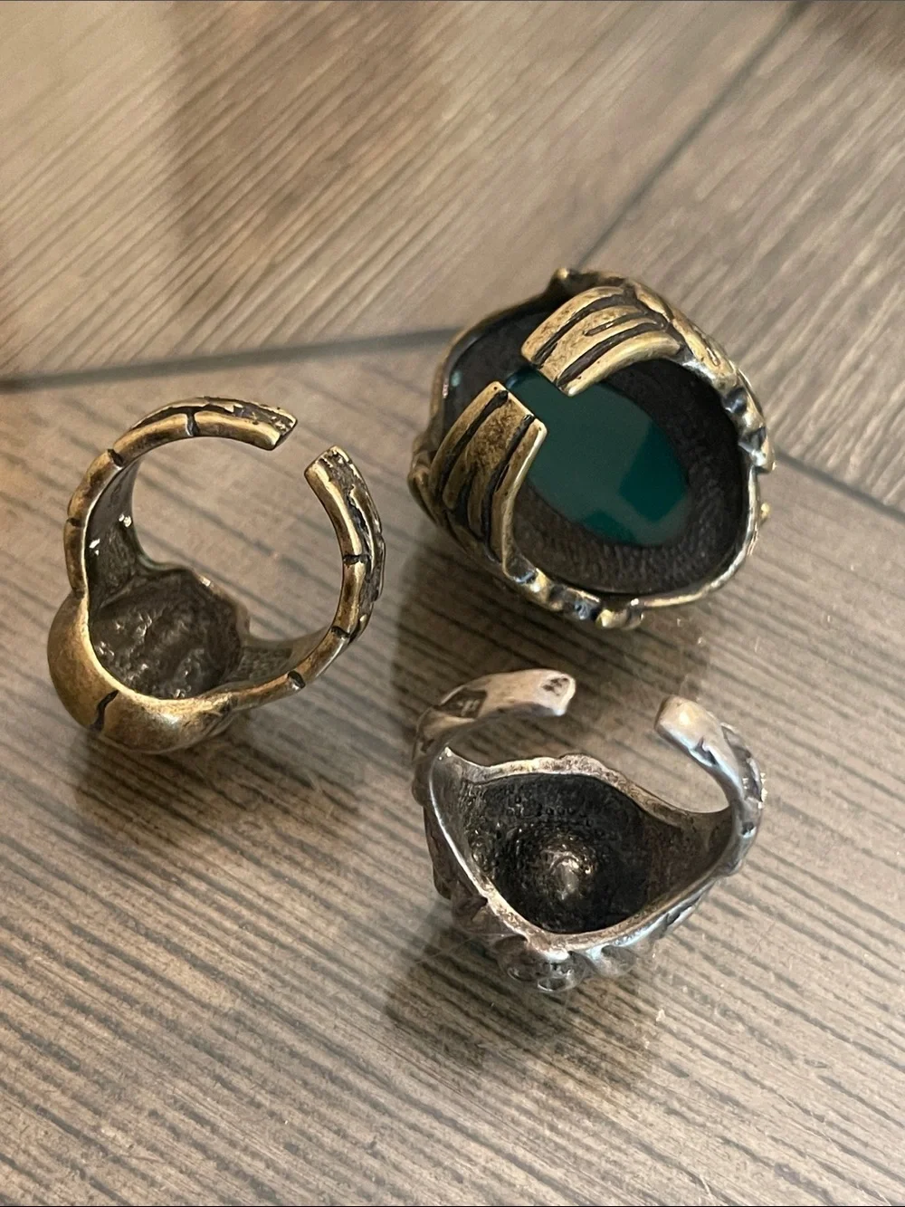Disney Men's Pirate Jack Sparrow Teal Accent Skull and Dragon Cameo 3 Ring Set